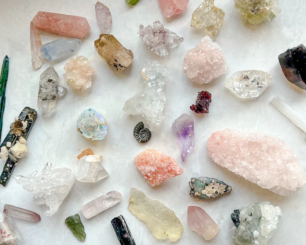 10 Easy Steps on How to Start a Profitable Crystal Business